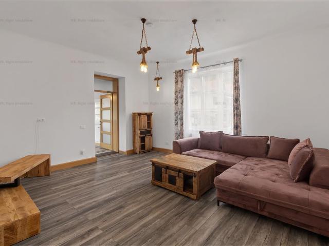 3 CAMERE ULTRACENTRAL | PARCARE SI GRADINA PROPRIE | TERASA INTERIOARA