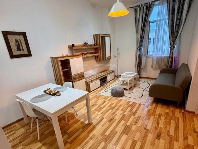3 camere Vitan Barzesti etaj 13, renovat