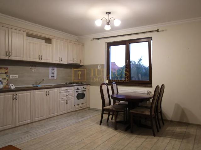 3 camere, zona foarte linistita + 2 locuri de parcare Giroc