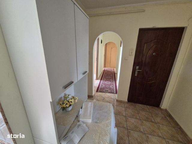 3 camere, apartament de vanzare Covasna judet, Sfantu Gheorghe 9213 •