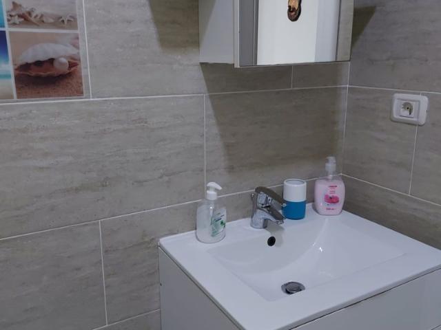 3 camere, apartament de vanzare Constanta judet, Mamaia Sat 6969 •