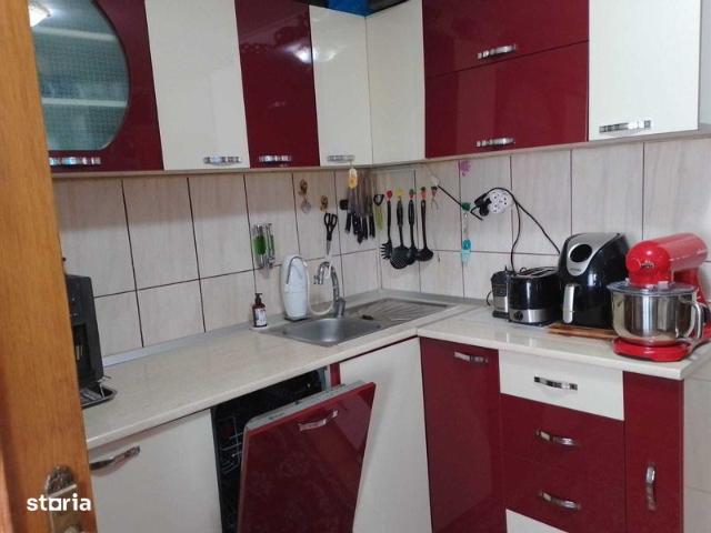 3 camere, apartament de vanzare Constanta judet, Mangalia 8631 •