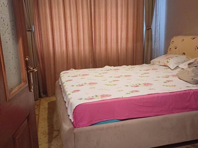 3 camere, apartament de vanzare Constanta judet, Mangalia 8716 •