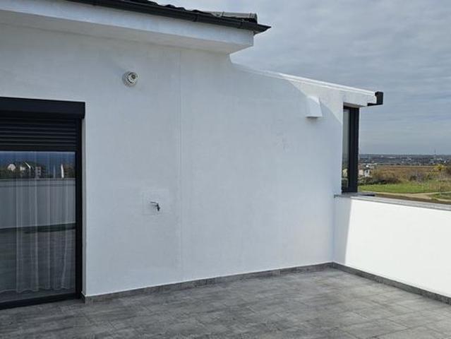 3 camere, apartament de vanzare Constanta judet, Eforie Nord 9065 •