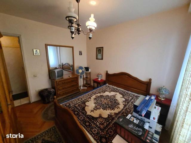 3 camere, apartament de vanzare Arges judet, Craiovei 8761 •