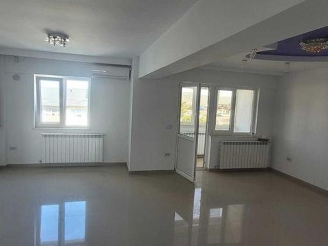 3 camere, apartament de vanzare Bacau judet, Onesti 9027 •