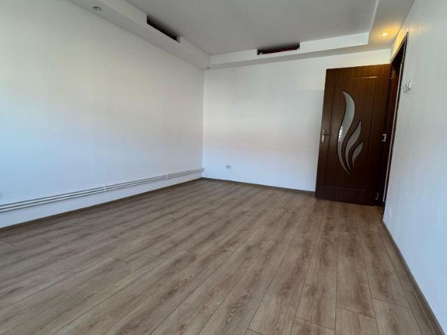 3 camere, apartament de vanzare Bacau judet, Onesti 9245 •