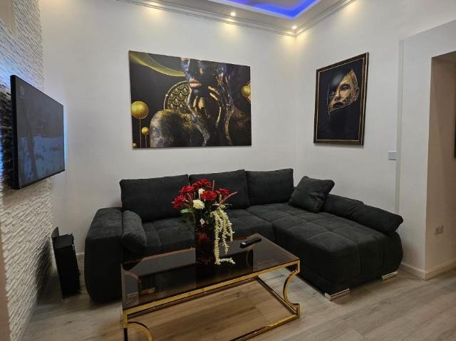 3 camere, apartament de vanzare Bihor judet, Episcopia Bihor 8875 •