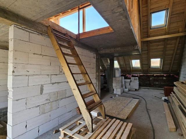 3 camere, apartament de vanzare Bihor judet, Orasul Nou 9227 •
