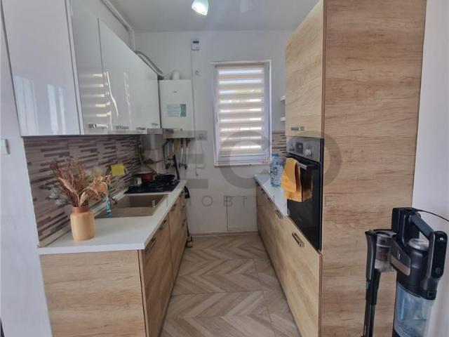 3 camere, apartament de vanzare Bihor judet, Santandrei 9222 •