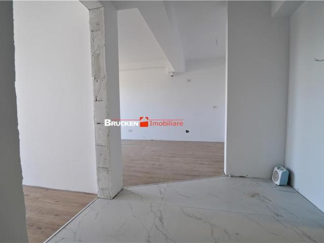 3 camere, apartament de vanzare Bihor judet, Seleus 8422 •