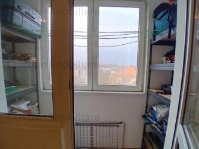 3 camere, apartament de vanzare Braila judet, Piata Dorobanti 9113 •
