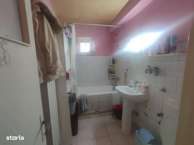 3 camere, apartament de vanzare Bucuresti judet, Calea Bucurestilor 9249 •