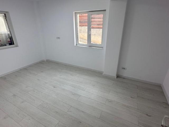 3 camere, apartament de vanzare Iasi judet, Pacurari 8769 •