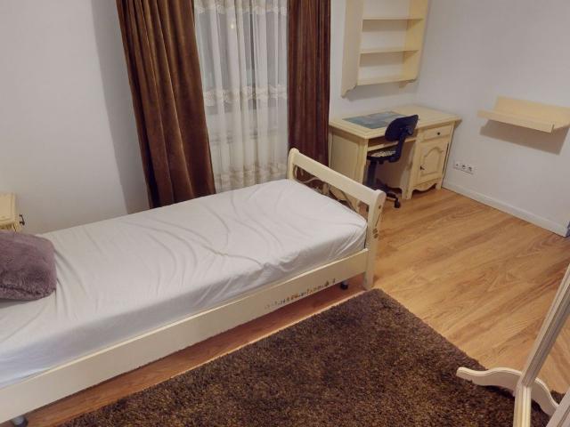3 camere, apartament de vanzare Sibiu judet, Sibiu 9263 •