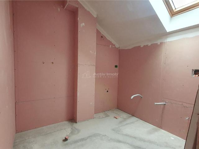 3 camere, apartament de vanzare Suceava judet, Burdujeni 9230 •