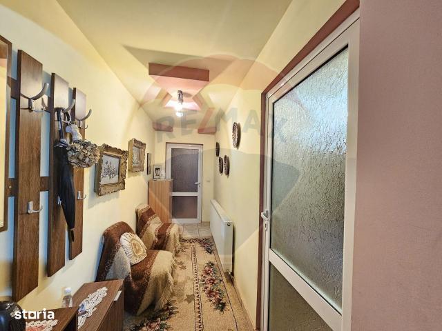 3 camere, apartament de vanzare Timis judet, Aleea Albastrelelor 9269 •