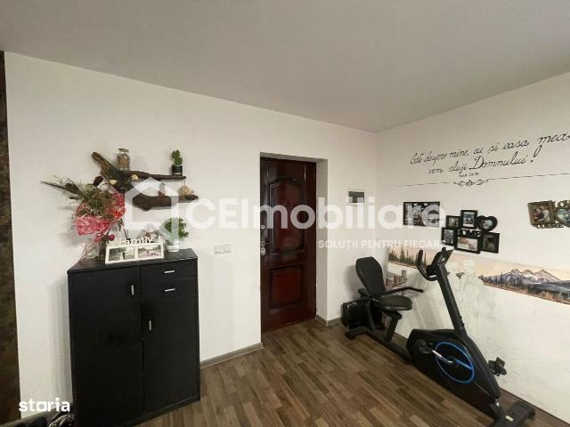 3 camere, apartament de vanzare Timis judet, Strada Strugurilor 7062 •