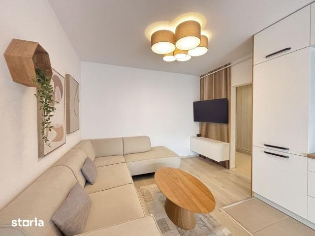3 camere Avantgarden Tractorul