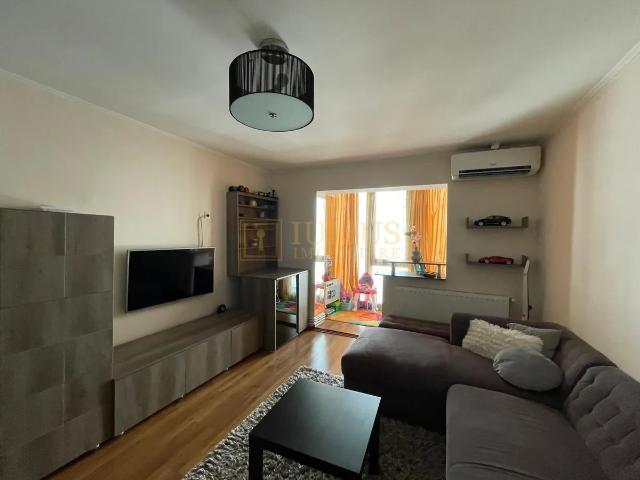 3 camere + boxa depozitare in zona Complex Studentesc, Sala Olimpia