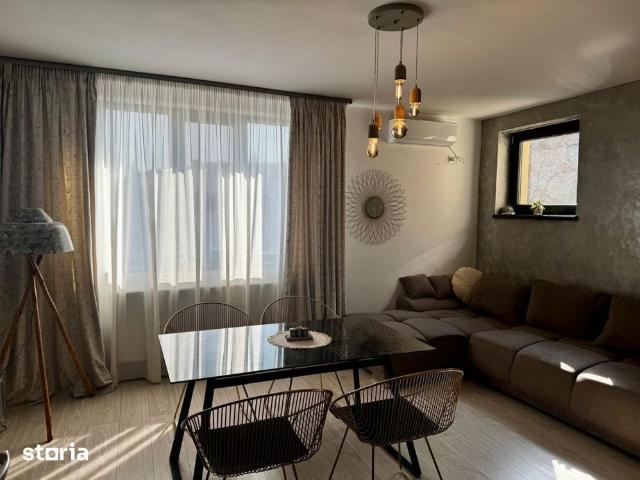 3 camere bloc nou Teilor