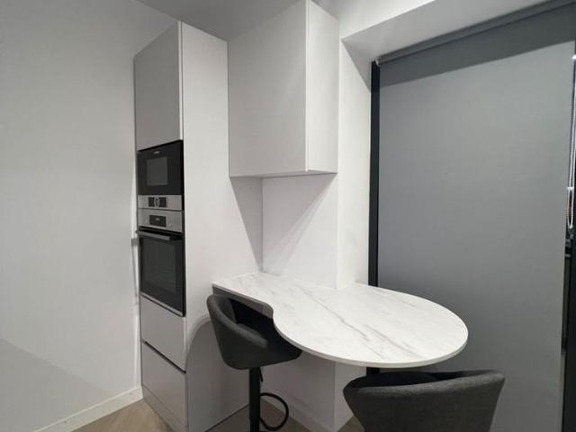 3 Camere Bucatarie Inchisa Cortina North Pipera Paracare Terasa