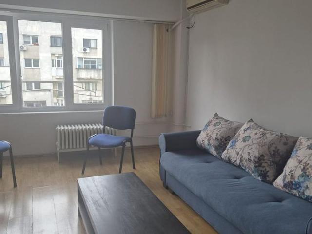 3 camere Calea Calarasi Universitatea Hyperion