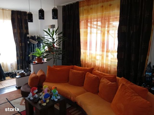 3 camere, casa de vanzare Arad judet, Arad 9210 •