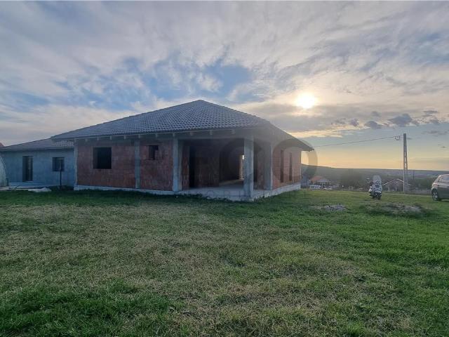 3 camere, casa de vanzare Bihor judet, Betfia 8988 •