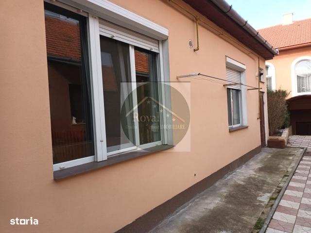 3 camere, casa de vanzare Bihor judet, Olosig 9240 •