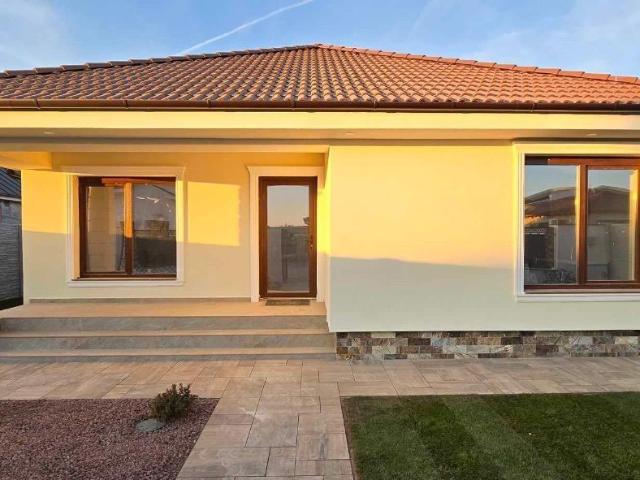 3 camere, casa de vanzare Bihor judet, Nufarul 2 9058 •