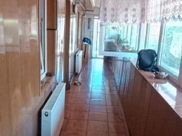 3 camere, casa de vanzare Brasov judet, Sanpetru 8870 •