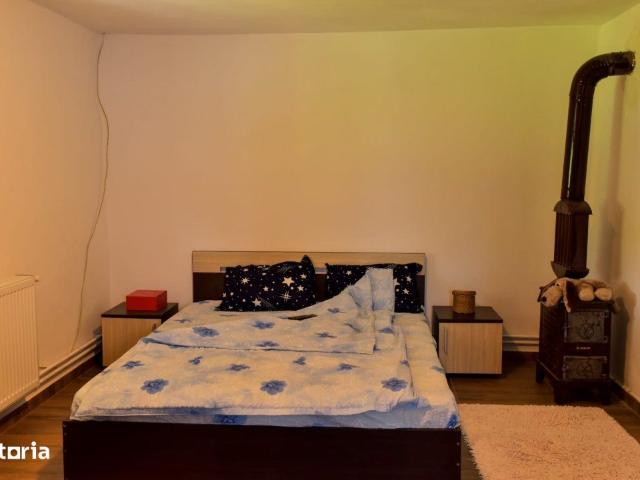Casa 2 camere, sat poienari sau schimb cu apartament