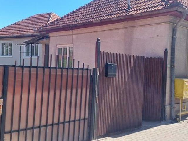 3 camere, casa de vanzare Hunedoara judet, Hateg 8972 •