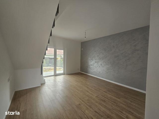 Duplex 250mp teren Bucium Visan
