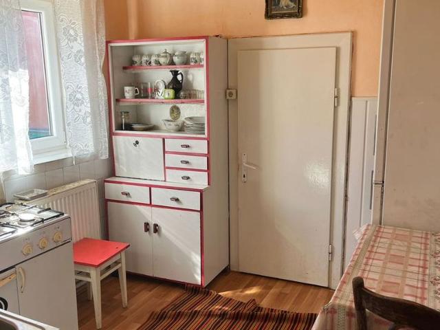 3 camere, casa de vanzare Sibiu judet, Turnisor 9194 •