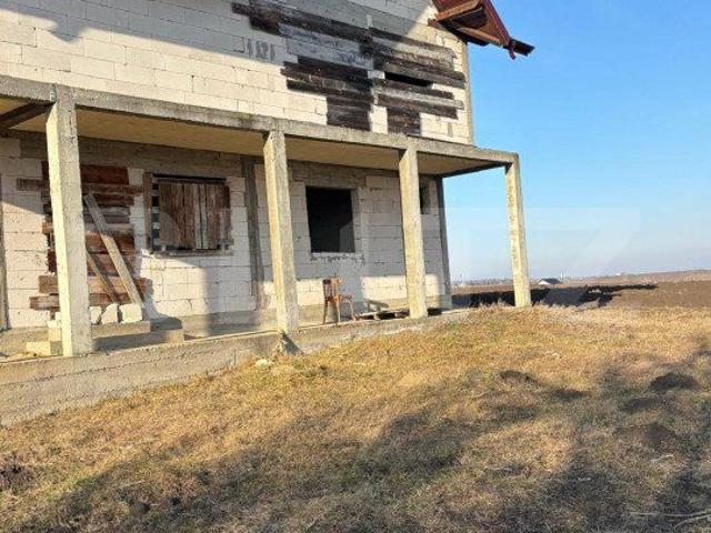 3 camere, casa de vanzare Suceava judet, Frumoasa 9215 •