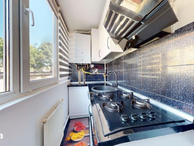 3 camere | Centrul Civic – zona Gării | Parcare privată | Jacuzzi