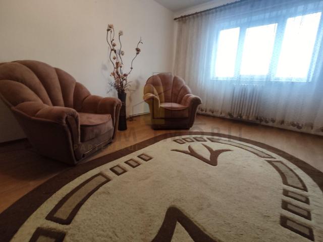 3 Camere, Decomandat Nicolina / Prima Statie din Podu Ros