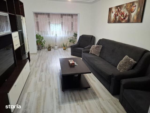 3 camere decomandat CENTRAL | 2 băi | mobilat complet | 500€