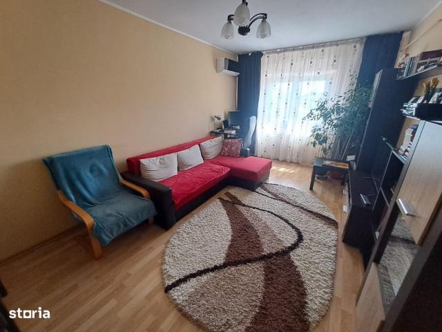 3 camere decomandat conf. 1 Pacurari Petru Poni mobilat Cod: 158366