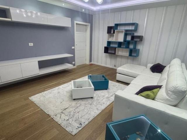 3 Camere Decomandat Zona Peninsula Vedere Frontală La Mare