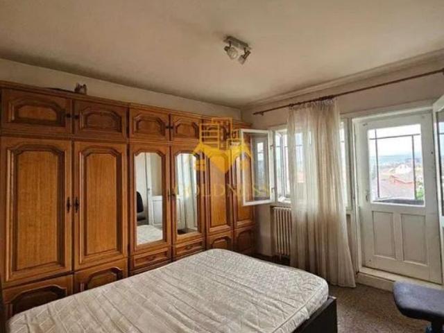 3 camere decomandate, balcon, parcare, Intre lacuri, Mol, FSEGA