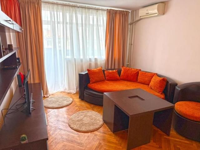 3 camere decomandate, Calea Bucuresti Institut, etaj4, centrala termica, modern