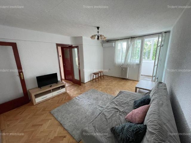 3 camere / Domenii / Bd. Ion Mihalache