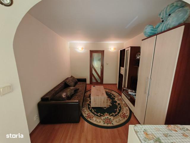3 camere, et. 1, zona Narcisa