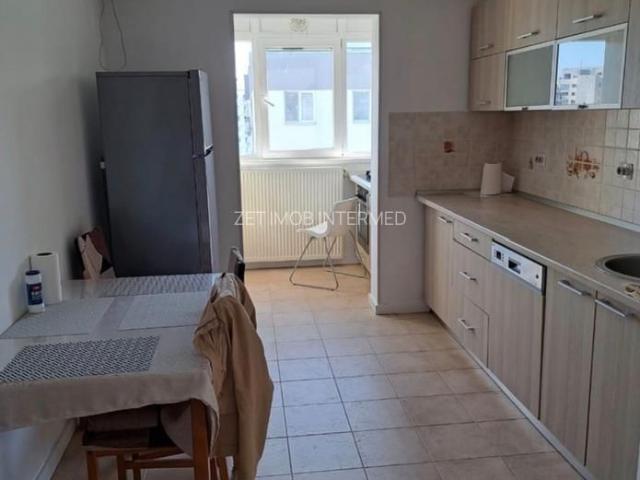 3 camere Lujerului str. Azurului *centrala proprie