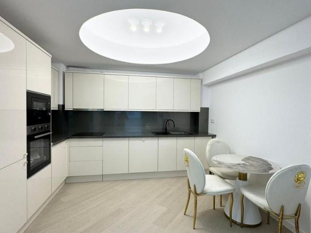 3 CAMERE | LUX | RON OMW | PIPERA | PARCARE SUBTERAN | CORTINS NORTH