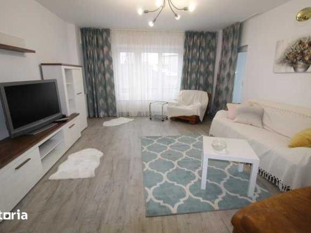 3 camere P ta Unirii 950 eur/luna