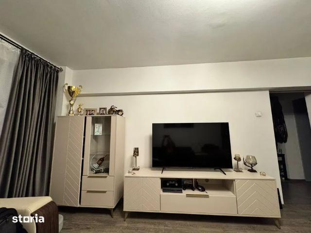 3 Camere Panduri | Central | 10’ Metrou Academia Militara | Parcare
